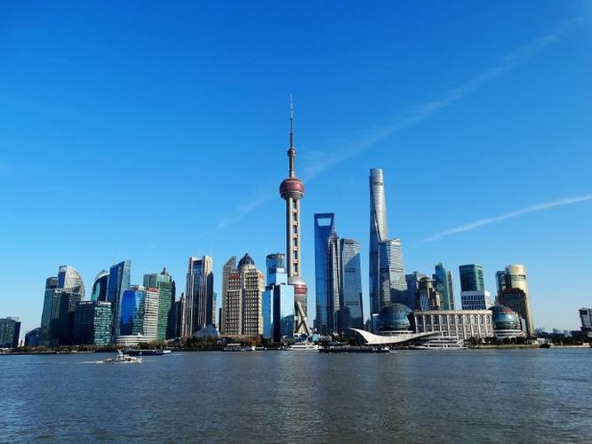 虚实融合、内容出海，新时代如何定义下一代娱乐公司？